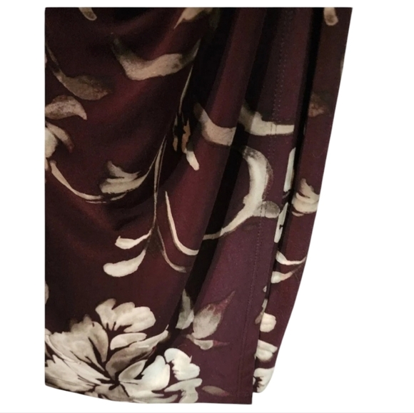 Lauren Ralph Lauren elegant and flattering burgundy floral dress Size 6 - Picture 4 of 9